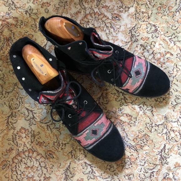 The SAK size 9.5 Navajo Aztec Weave Suede Boot NEW - Picture 7 of 12